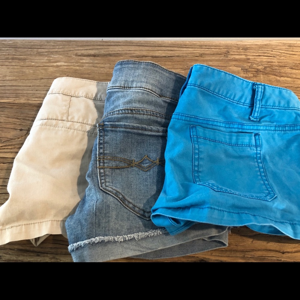 Bundle Of 3 Juniors Stretch Shorts - image 1